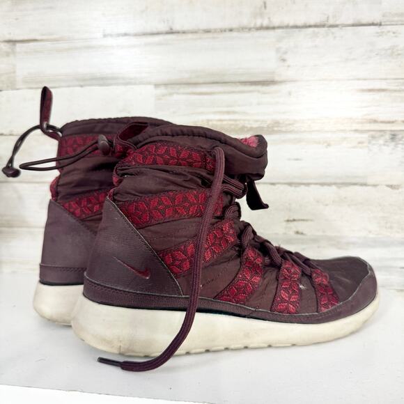 Nike Women’s Roshe Run Hi Sneaker Boot Ankle Laced Boots Maroon Size 6 - Picture 6 of 7